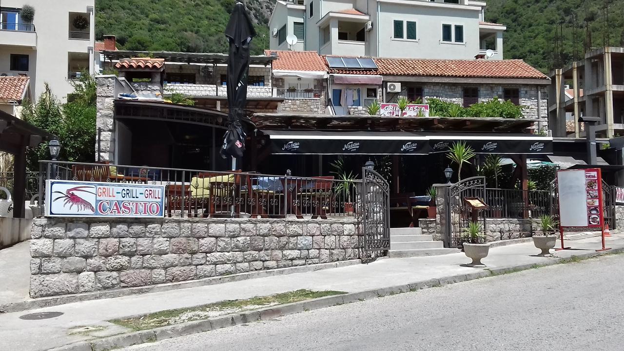 Guest House Villa Castio Petrovac Exteriör bild
