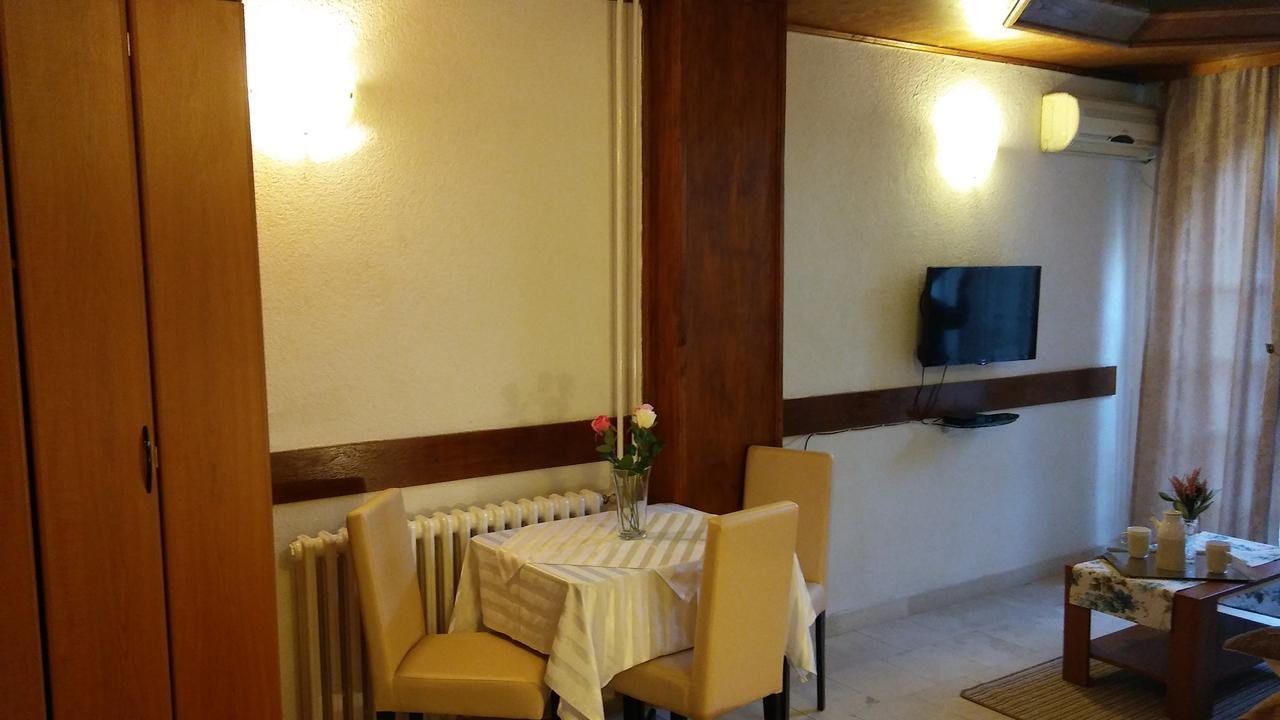 Guest House Villa Castio Petrovac Exteriör bild