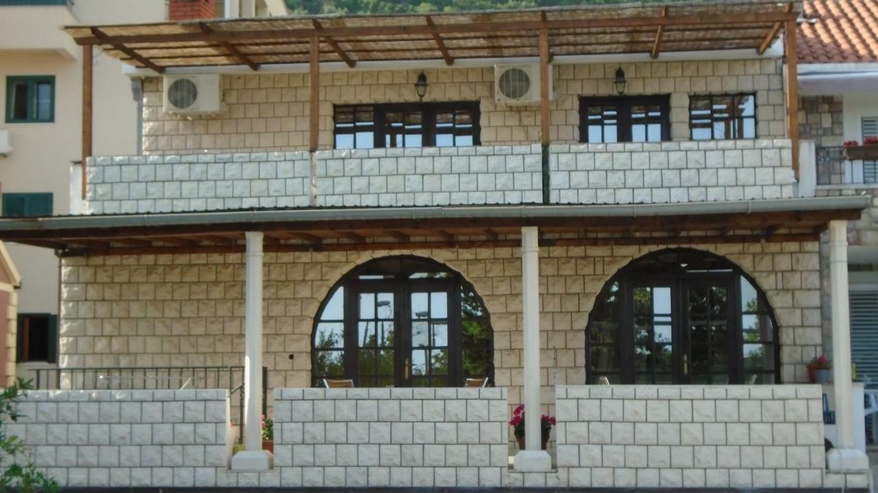 Guest House Villa Castio Petrovac Exteriör bild